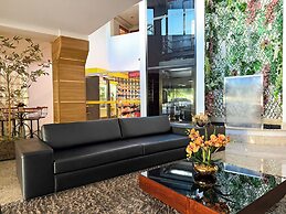 STAY Sun Square Flats