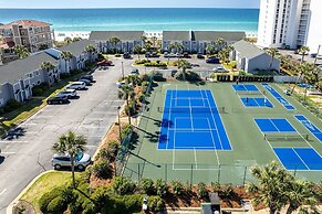 Southbay 55 is 2 Bedroom on the lake with short walk to beach by RedAw