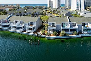 Southbay 55 is 2 Bedroom on the lake with short walk to beach by RedAw