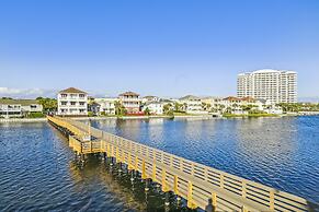 Southbay 55 is 2 Bedroom on the lake with short walk to beach by RedAw