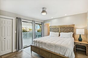 Southbay 55 is 2 Bedroom on the lake with short walk to beach by RedAw