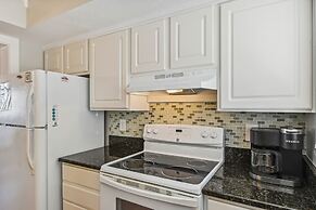 Southbay 55 is 2 Bedroom on the lake with short walk to beach by RedAw