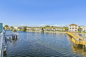 Southbay 55 is 2 Bedroom on the lake with short walk to beach by RedAw