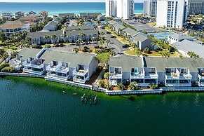 Southbay 55 is 2 Bedroom on the lake with short walk to beach by RedAw