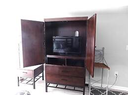 Yacht Club S #1-1104 4 Bedroom Condo by RedAwning