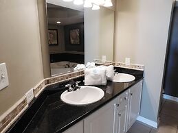 Yacht Club S #1-1104 4 Bedroom Condo by RedAwning