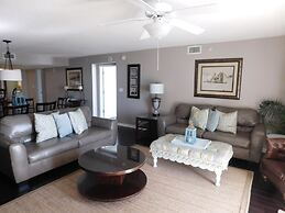 Yacht Club S #1-1104 4 Bedroom Condo by RedAwning