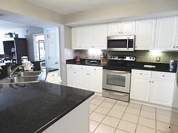 Yacht Club S #1-1104 4 Bedroom Condo by RedAwning