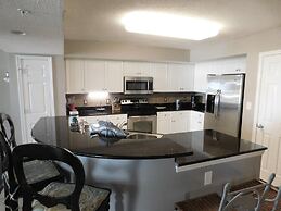 Yacht Club S #1-1104 4 Bedroom Condo by RedAwning