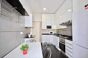 Akicity Praça de Espanha Selected