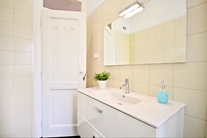 Akicity Praça de Espanha Selected