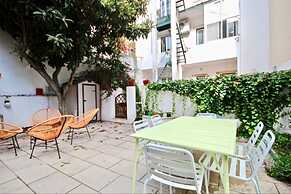 Akicity Praça de Espanha Selected