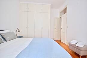 Akicity Praça de Espanha Selected