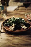 L'Ovella Negra Mountain Lodge