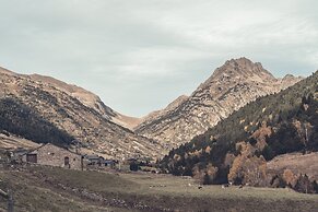 L'Ovella Negra Mountain Lodge
