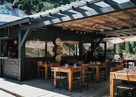 L'Ovella Negra Mountain Lodge