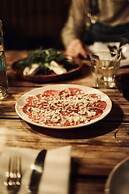 L'Ovella Negra Mountain Lodge