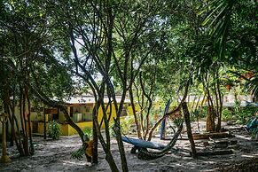 Macaco Surf Hostel