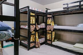 Macaco Surf Hostel
