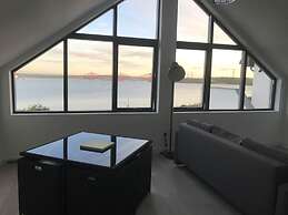 The Wee Glasshouse - Stunning Views of Dalgety Bay