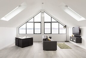 The Wee Glasshouse - Stunning Views of Dalgety Bay