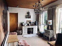Stunning Seaview Cottage, With 3 Bedrooms