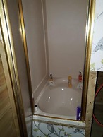 Rosie Traditional Gypsy Wagon