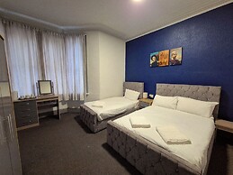 OYO Ivy Hotel
