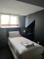 OYO Ivy Hotel