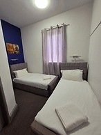OYO Ivy Hotel