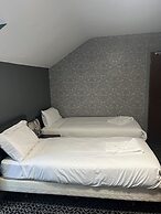 OYO Ivy Hotel