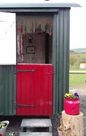 Ruby Shepherds hut Sleeps 4
