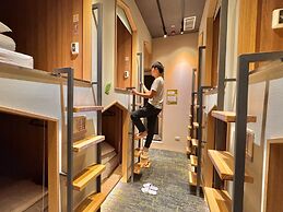 CHO Stay Capsule Hotel - Taoyuan Airport T2