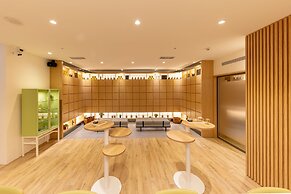 CHO Stay Capsule Hotel - Taoyuan Airport T2