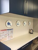 City 1500 SF 2BR condom 3F sea view