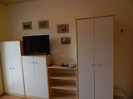 Sunny Holiday House B&B