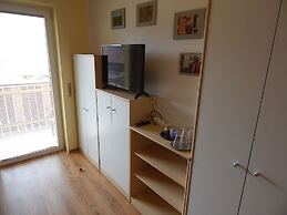 Sunny Holiday House B&B