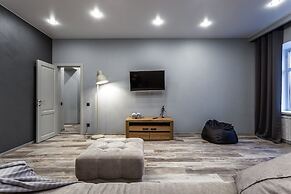 Apartment on Tyulenina 4-23