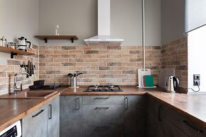 Apartment on Tyulenina 4-23