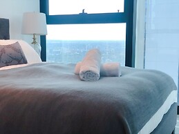 CBD Amazing view 2 Bedrooms Apartments