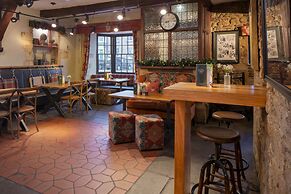 The Bell Inn Hotel, Stilton, Cambridgeshire