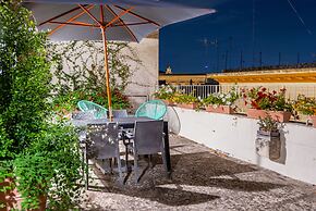 Il Garbino Suite and Apartment