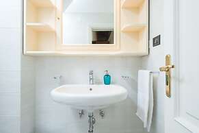 Il Garbino Suite and Apartment