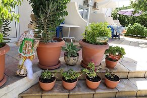 C & A Hotel Apartments