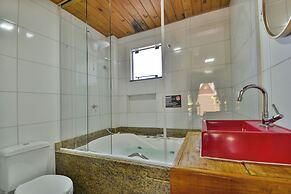 Chalé Suíço Bombinhas