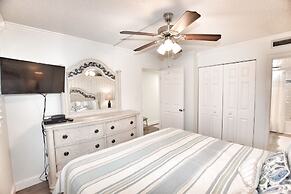 0206 Waters Edge Resort 1 Bedroom Condo by RedAwning