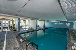 0206 Waters Edge Resort 1 Bedroom Condo by RedAwning