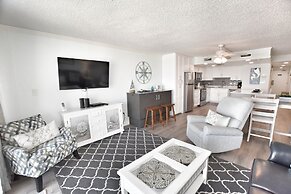 0206 Waters Edge Resort 1 Bedroom Condo by RedAwning