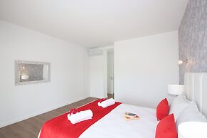 Villa Riviera