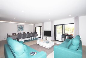 Villa Riviera